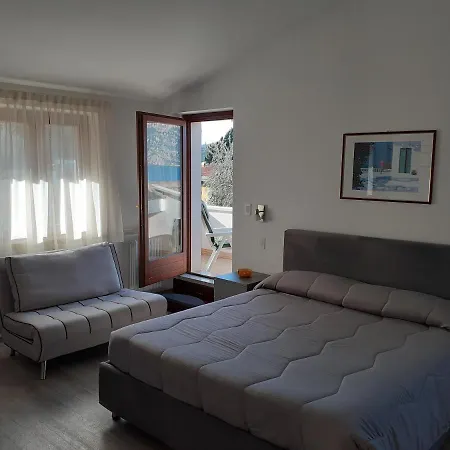 Residence Le Palme appartamenti Malcesine Esterno foto